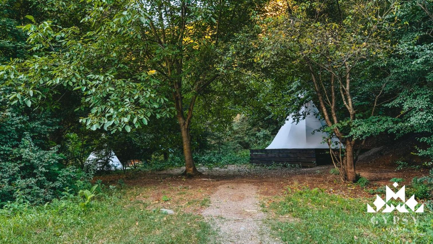 Gipsy Village Park Hotel Asureti Exterior photo